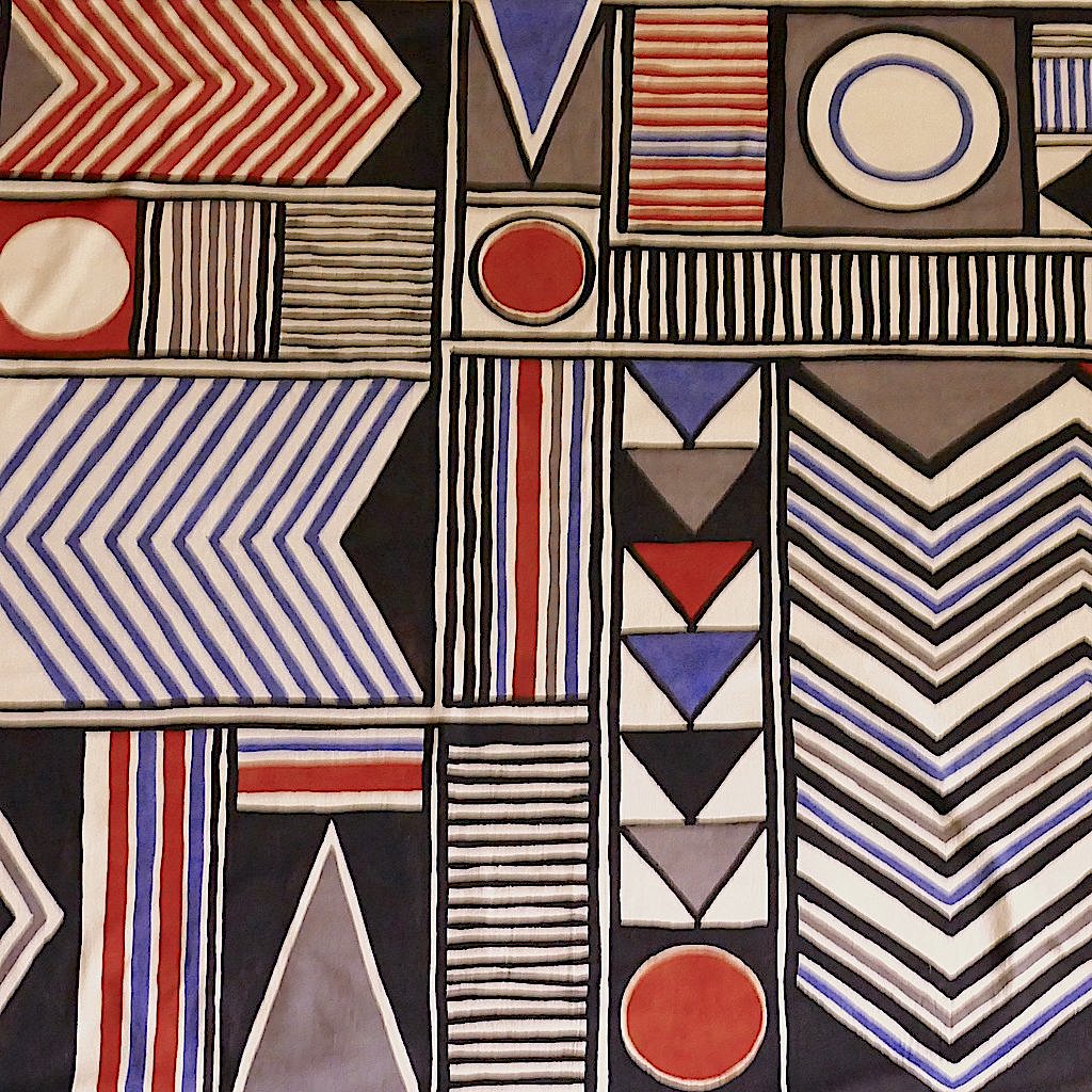 Abstract throw